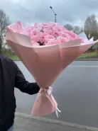 Розовое облако кустовых хризантем