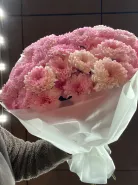 Букет розовых кустовых хризантем 