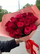 Букет из 19 роз Кения
