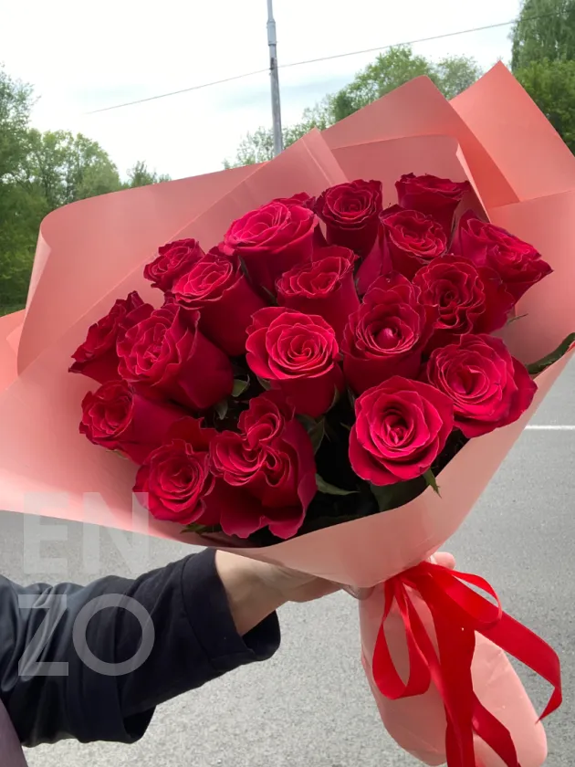 Букет из 19 роз Кения