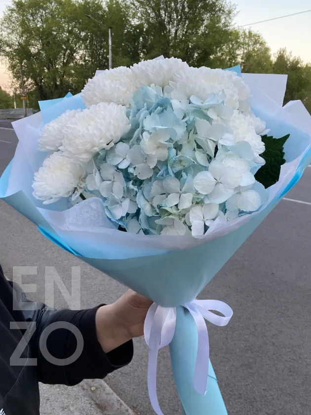 Гортензия и кустовая хризантема 💙