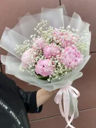 Букет« Ароматные пионы с гипсофилой»