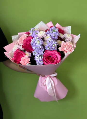 Сборный букет «Оливия» от интернет-магазина цветов в 